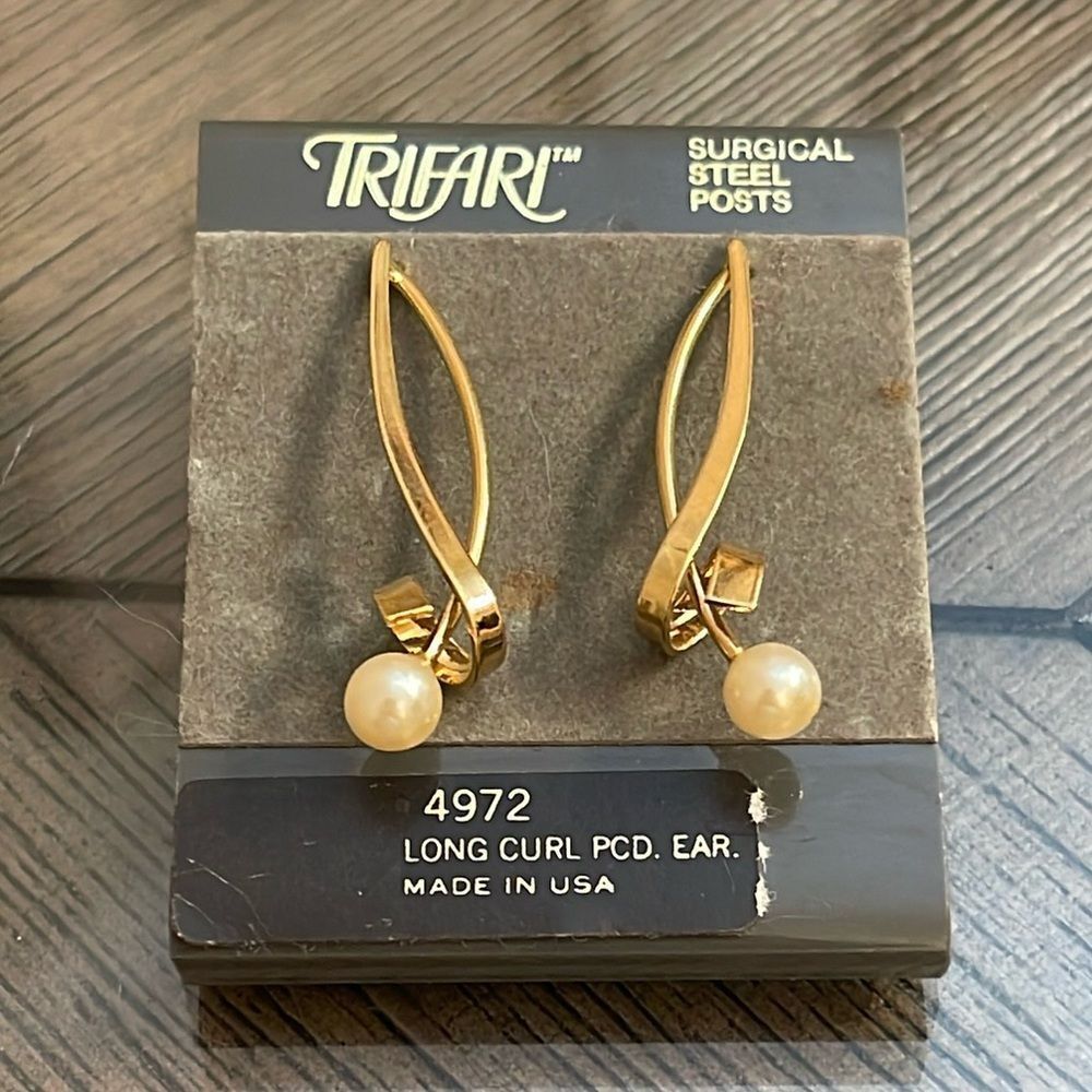 Vintage TRIFARI Gold- tone Faux Pearl Long Curl Pierced Earrings